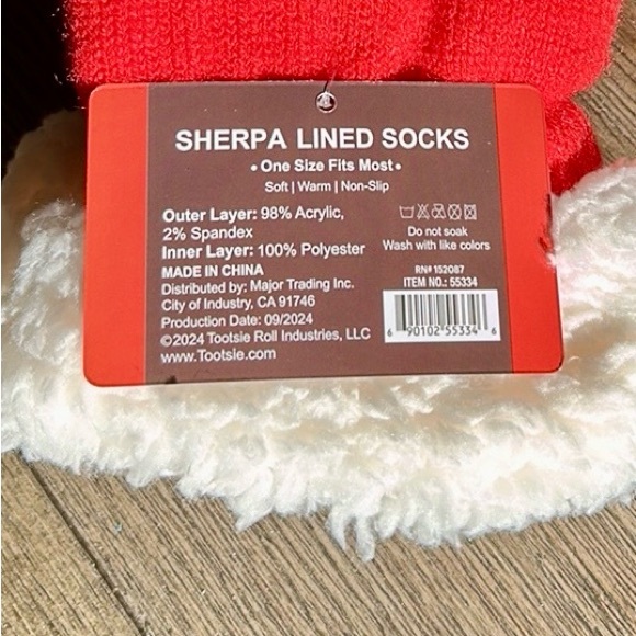 🆕 Tootsie Roll Pop Limited Edition Sherpa Socks - Picture 13 of 16